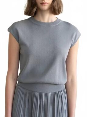 NEW ELLE GREY crew neck knitted top in grey